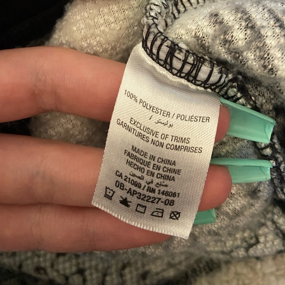 🌸 Ardene 🌸 thick sherpa sweater - Picture 5 of 11